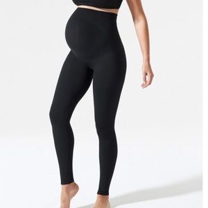 Blanqi black maternity leggings :)